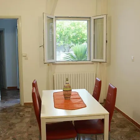 Casa Galilei 44 Apartment *